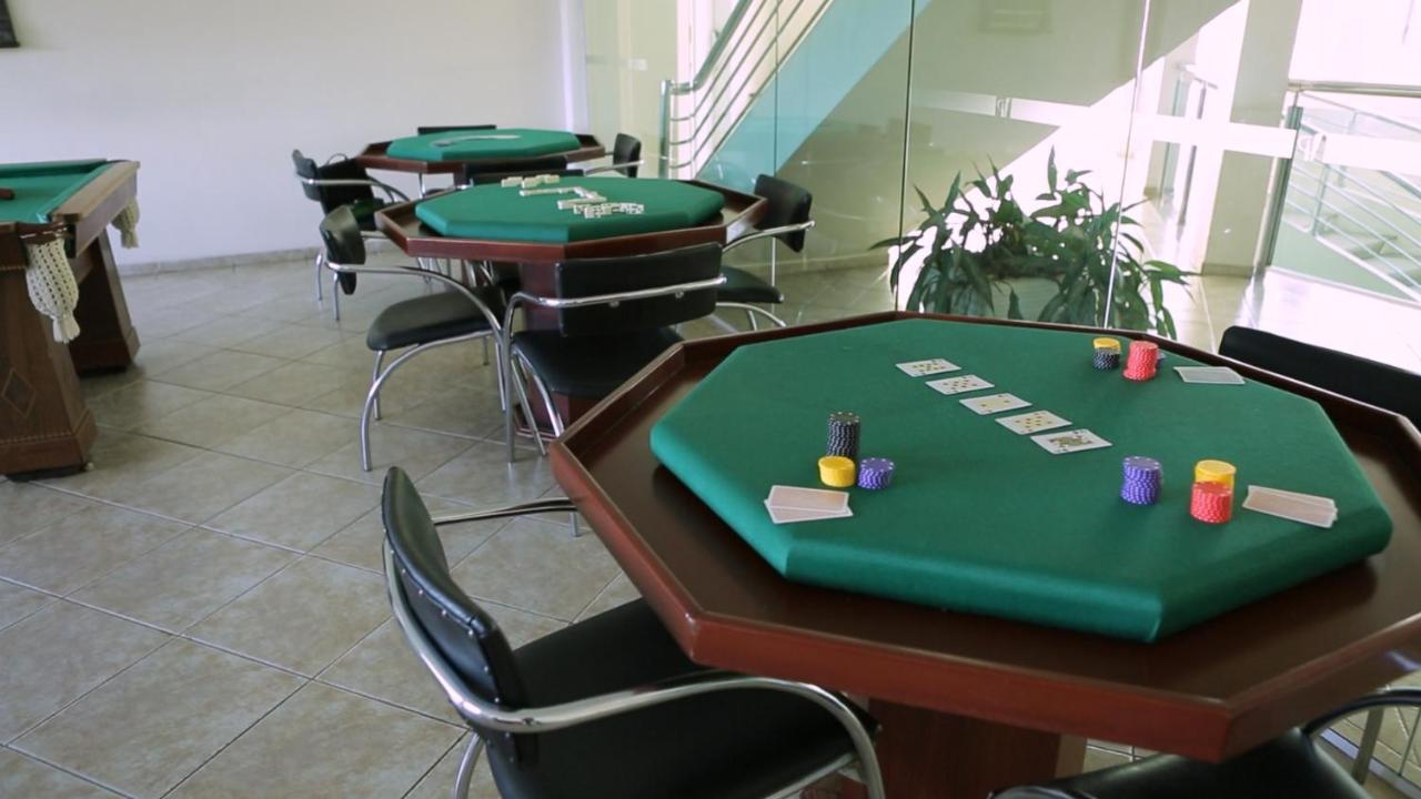 Itu Plaza Hotel Buitenkant foto
