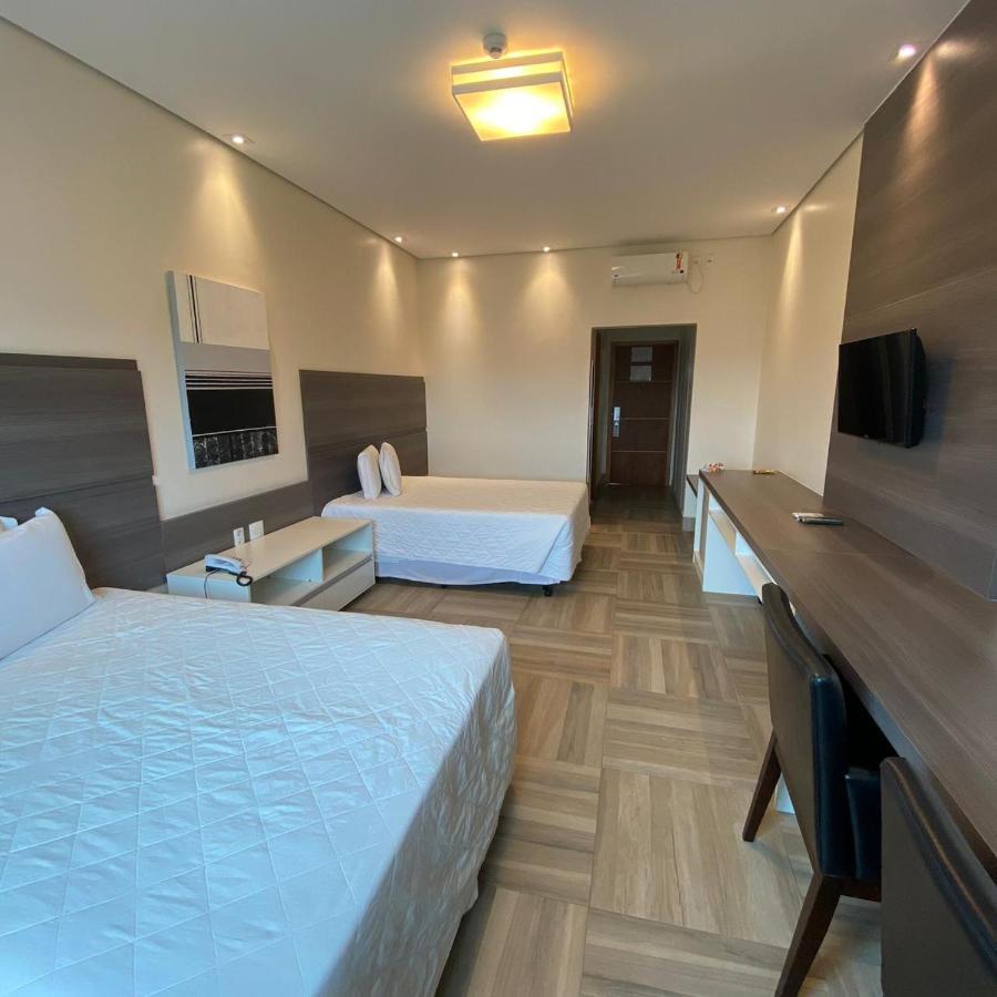 Itu Plaza Hotel Buitenkant foto