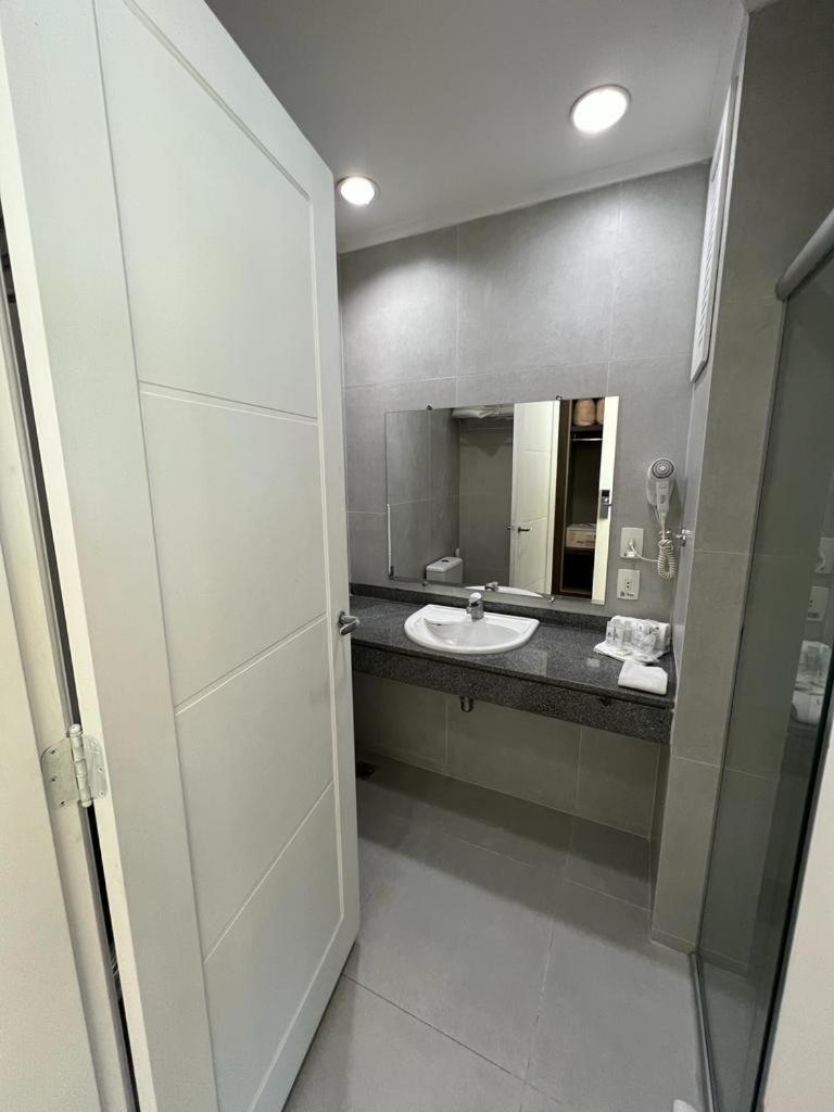 Itu Plaza Hotel Buitenkant foto